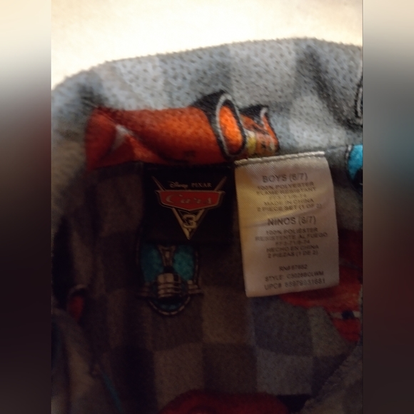 Two sets of pajamas size small (6/7) - Picture 2 of 4